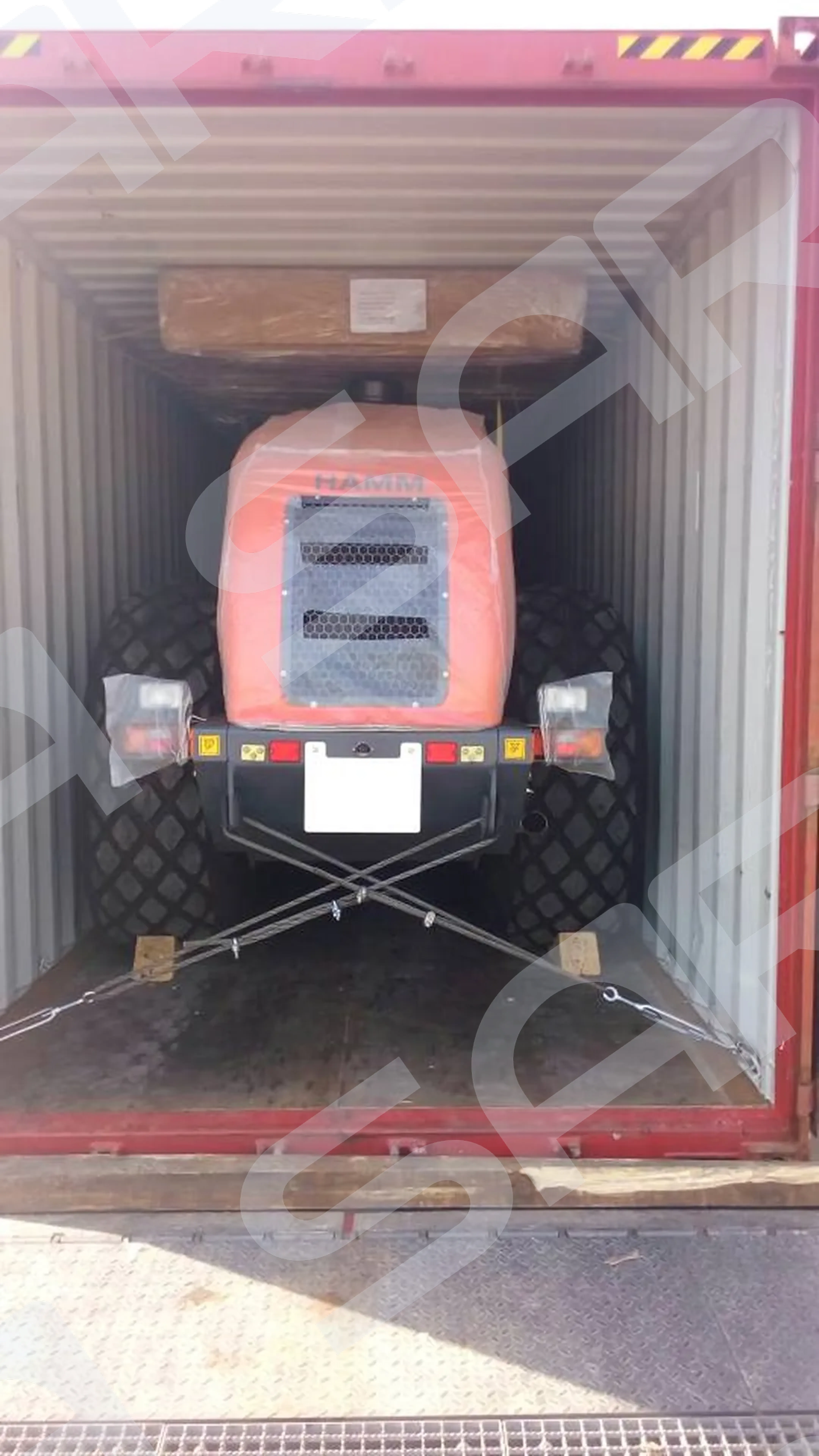 Oversized cargo lashing and securing