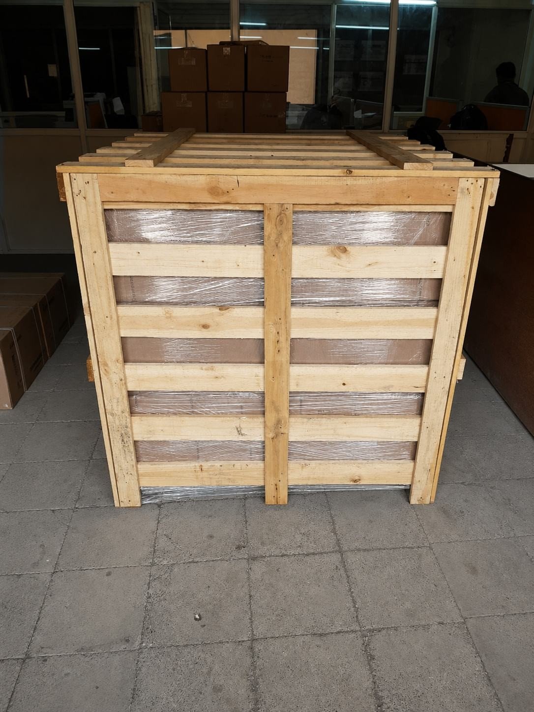 Wooden crate packing